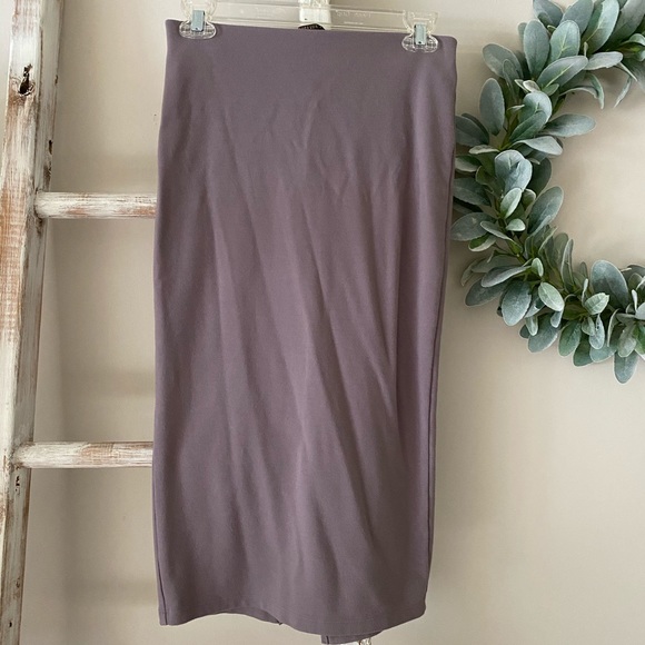 ✨Lavender Purple Pencil Skirt from F21✨ - Picture 1 of 3
